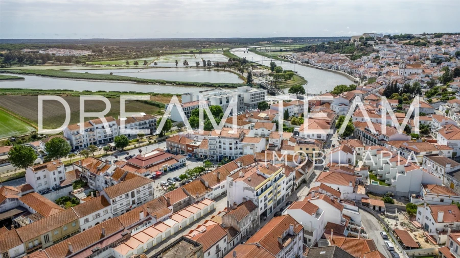 Apartamento T2 para Venda em Santa Maria do Castelo e Santiago e Santa Susana Foto 20