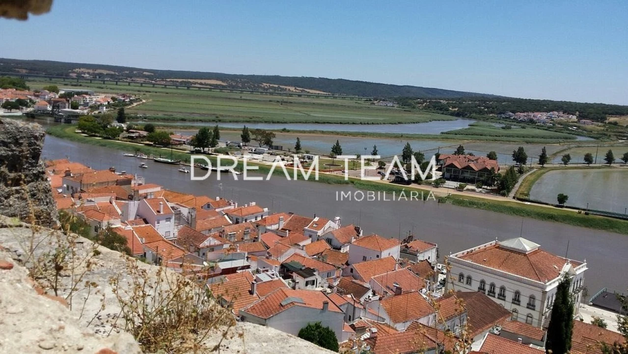 Apartamento T2 para Venda em Santa Maria do Castelo e Santiago e Santa Susana Foto 25