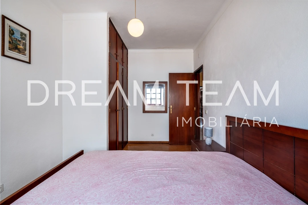 Apartamento T2 para Venda em Santa Maria do Castelo e Santiago e Santa Susana Foto 15