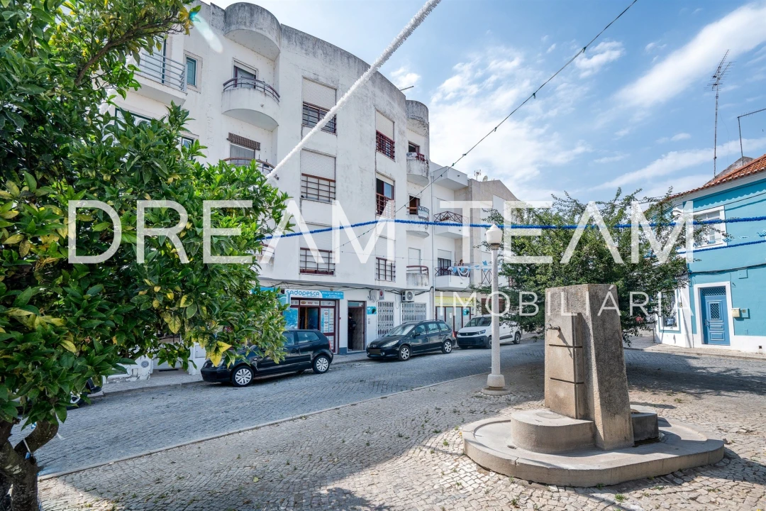 Apartamento T2 para Venda em Santa Maria do Castelo e Santiago e Santa Susana Foto 18