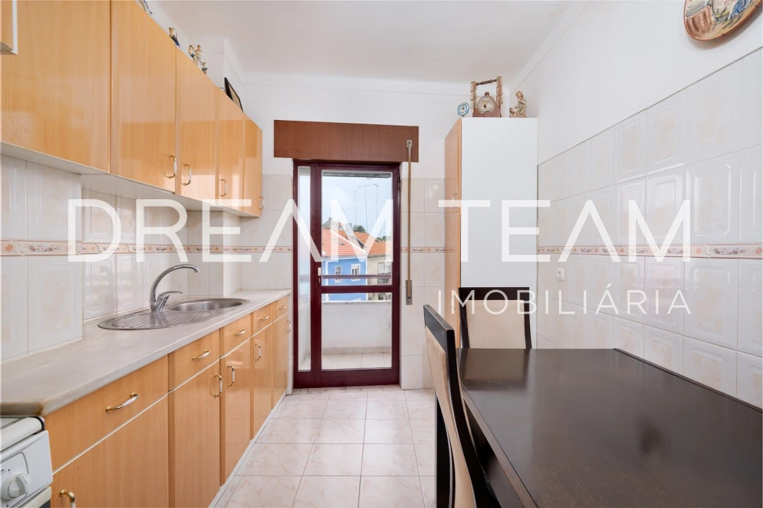 Apartamento T2 para Venda em Santa Maria do Castelo e Santiago e Santa Susana Foto 8