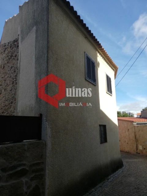 Moradia T2 para Arrendamento em Souto
