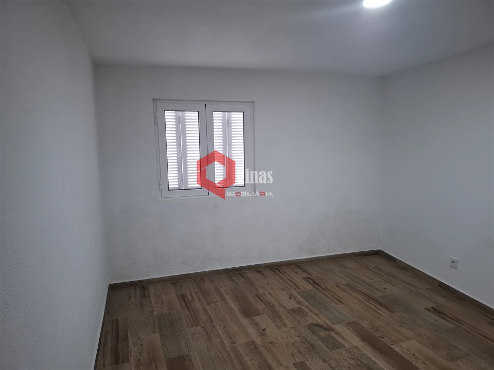 Moradia T2 para Arrendamento em Sabugal e Aldeia de Santo António Foto 7