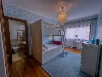 Apartamento T4 para Arrendamento em Bonfim
