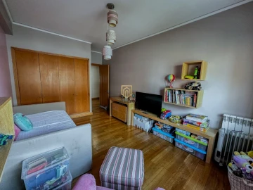 Apartamento T4 para Arrendamento em Bonfim