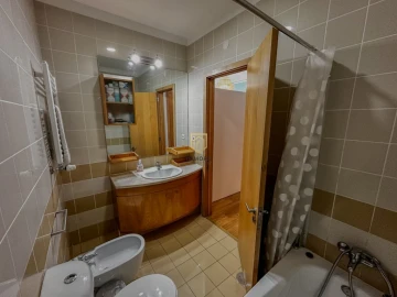 Apartamento T4 para Arrendamento em Bonfim