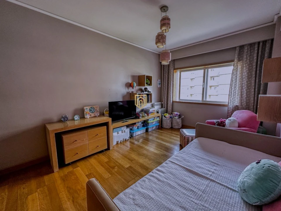 Apartamento T4 para Arrendamento em Bonfim Foto 18