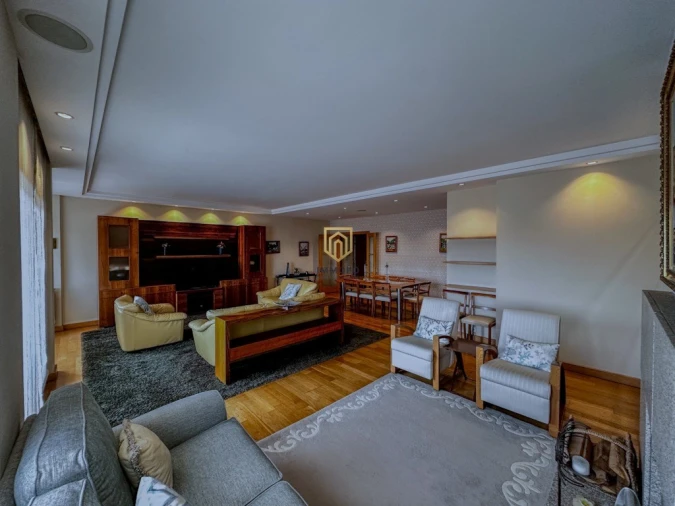 Apartamento T4 para Arrendamento em Bonfim Foto 34