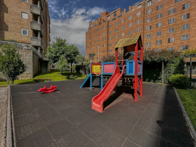 Apartamento T4 para Arrendamento em Bonfim Foto 39