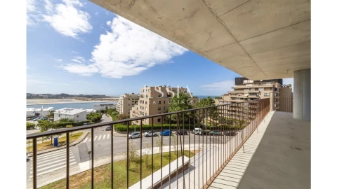 Apartamento T3 para Venda em Aldoar, Foz do Douro e Nevogilde