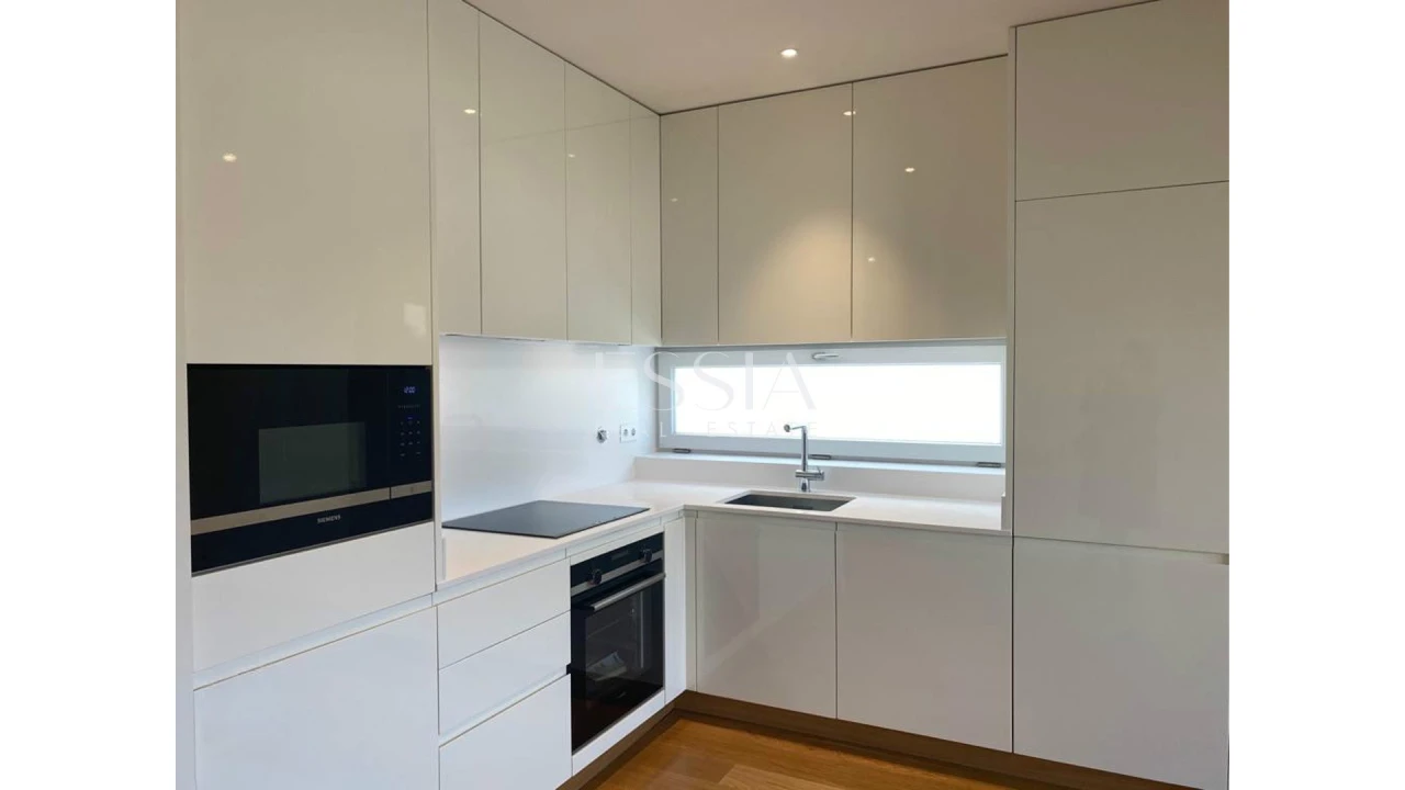 Apartamento T1 para Arrendamento em Aldoar, Foz do Douro e Nevogilde Foto 5