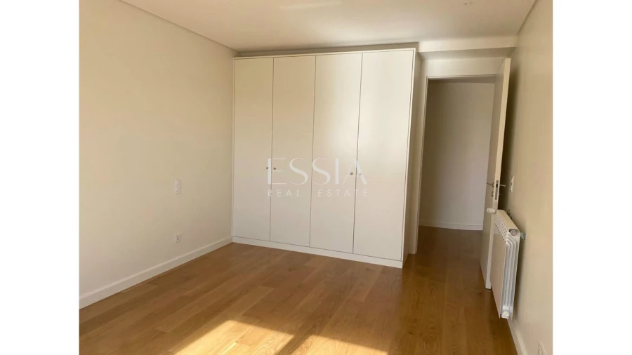 Apartamento T1 para Arrendamento em Aldoar, Foz do Douro e Nevogilde Foto 6