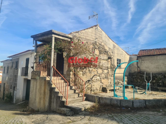 Moradia T2 para Venda em Seixo da Beira Foto 2
