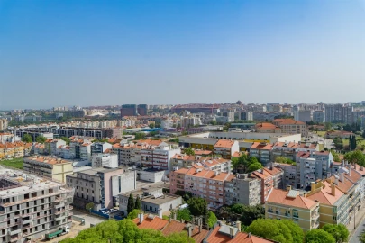 Apartamento T4 para Venda em Benfica