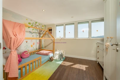 Apartamento T4 para Venda em Benfica