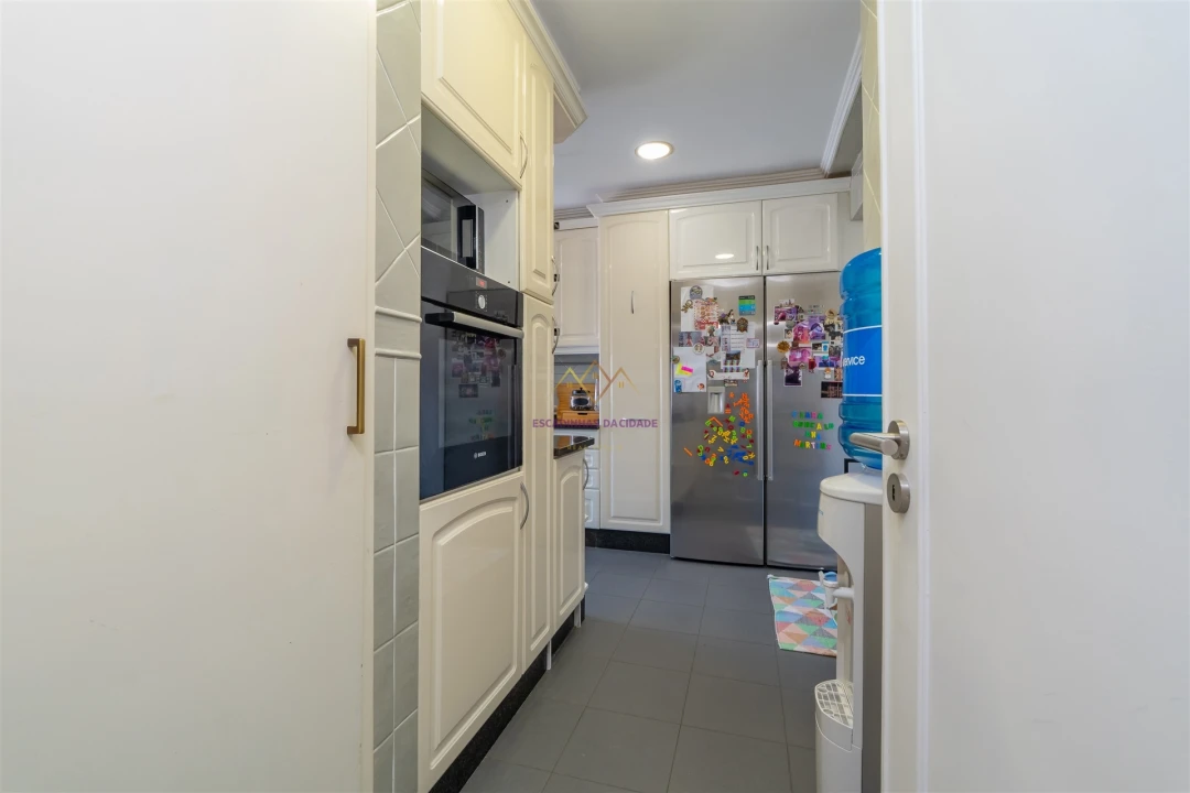 Apartamento T4 para Venda em Benfica Foto 27