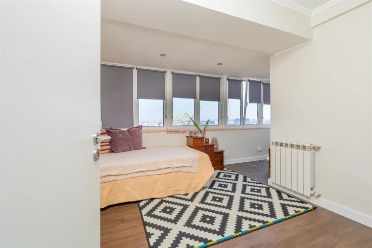 Apartamento T4 para Venda em Benfica Foto 23