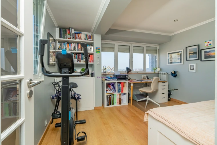 Apartamento T4 para Venda em Benfica Foto 29