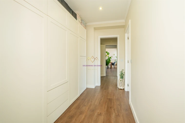 Apartamento T4 para Venda em Benfica Foto 22