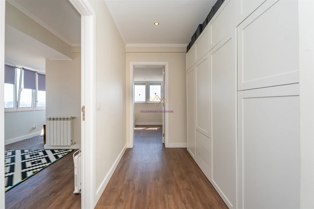 Apartamento T4 para Venda em Benfica Foto 18