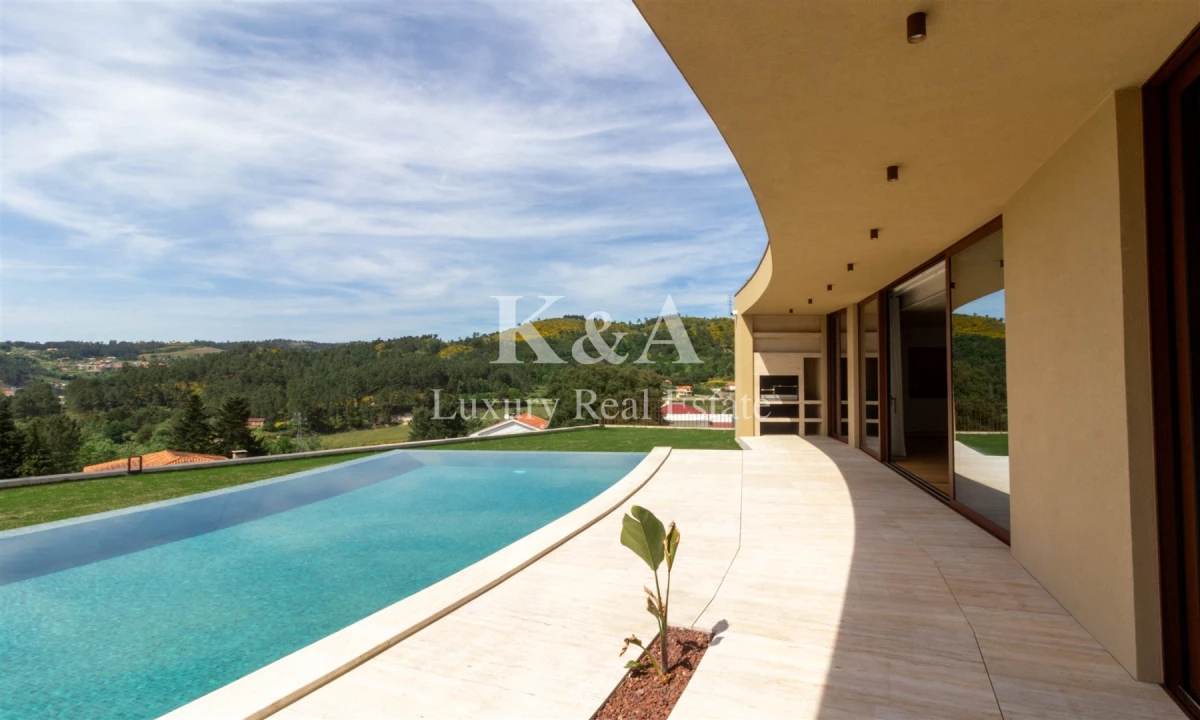 Moradia T3 para Venda em Gondar Foto 4