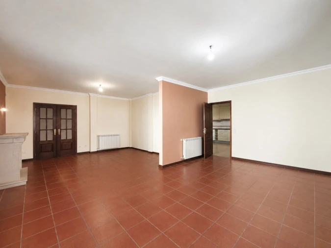 Moradia T9 para Venda em Santa Clara e Castelo Viegas Foto 9