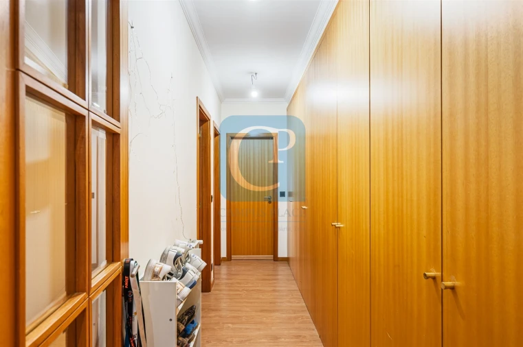 Apartamento T2 para Arrendamento em São Mamede de Infesta e Senhora da Hora Foto 17