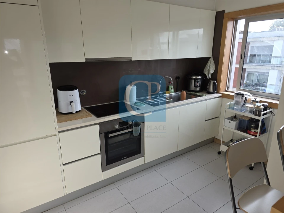 Apartamento T1 para Arrendamento em Paranhos Foto 4