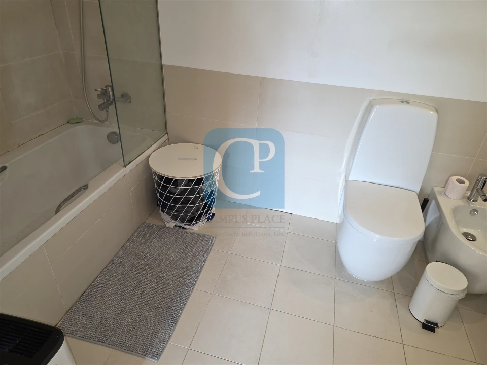 Apartamento T1 para Arrendamento em Paranhos Foto 3