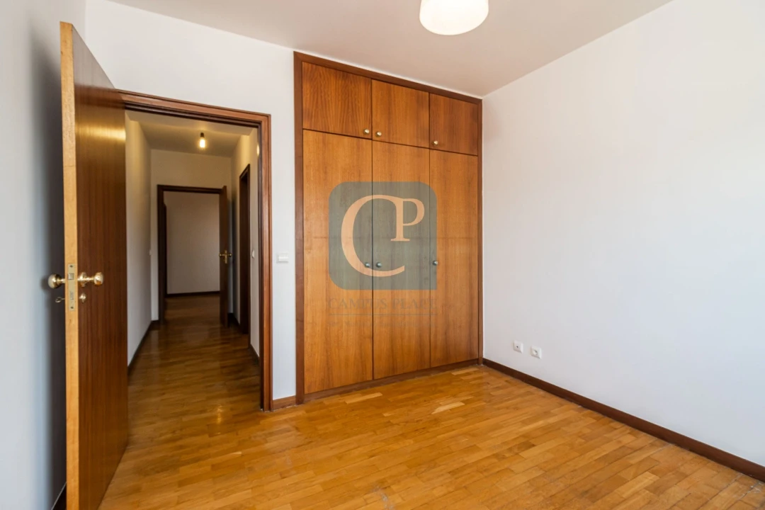 Apartamento T2 para Arrendamento em São Mamede de Infesta e Senhora da Hora Foto 15