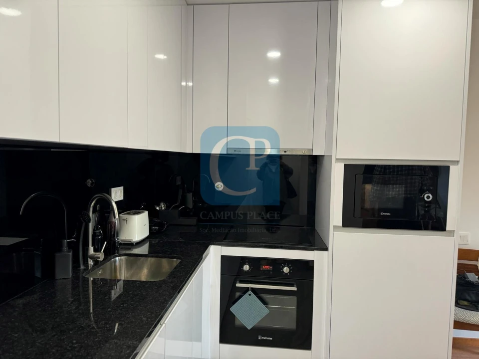 Apartamento T1 para Arrendamento em Paranhos Foto 8