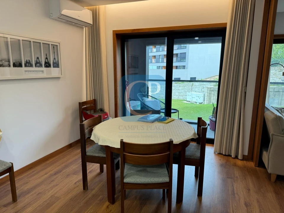 Apartamento T1 para Arrendamento em Paranhos Foto 5