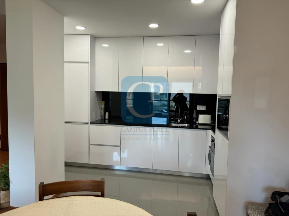 Apartamento T1 para Arrendamento em Paranhos Foto 3