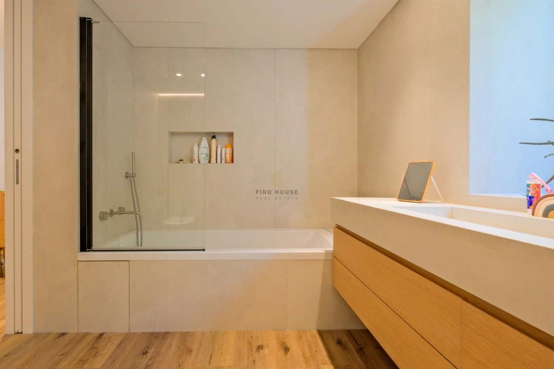 Apartamento T4 para Venda em Cascais e Estoril Foto 32