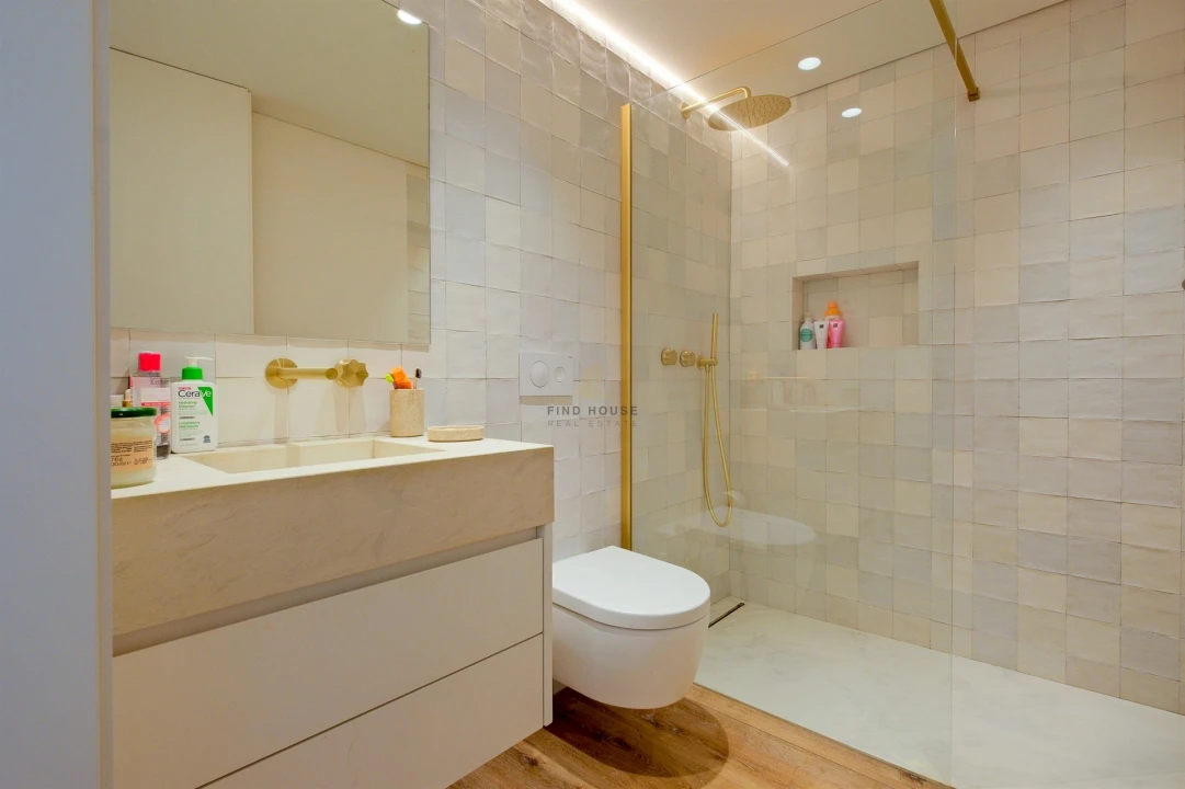 Apartamento T4 para Venda em Cascais e Estoril Foto 25