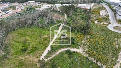 Terreno Comércio / Armazém para Venda em Caide de Rei