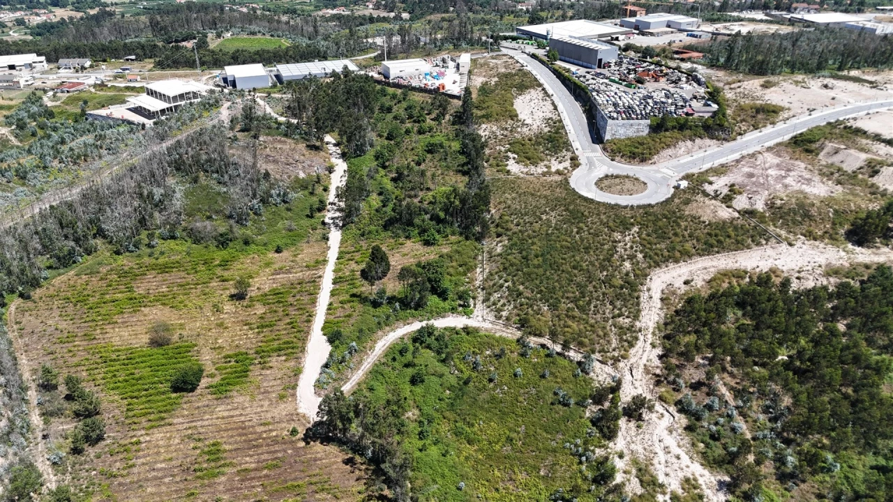 Terreno Comércio / Armazém para Venda em Caide de Rei Foto 20