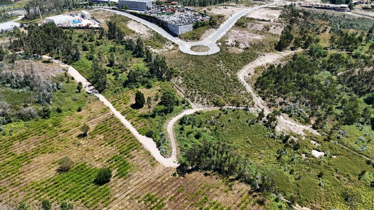 Terreno Comércio / Armazém para Venda em Caide de Rei Foto 17
