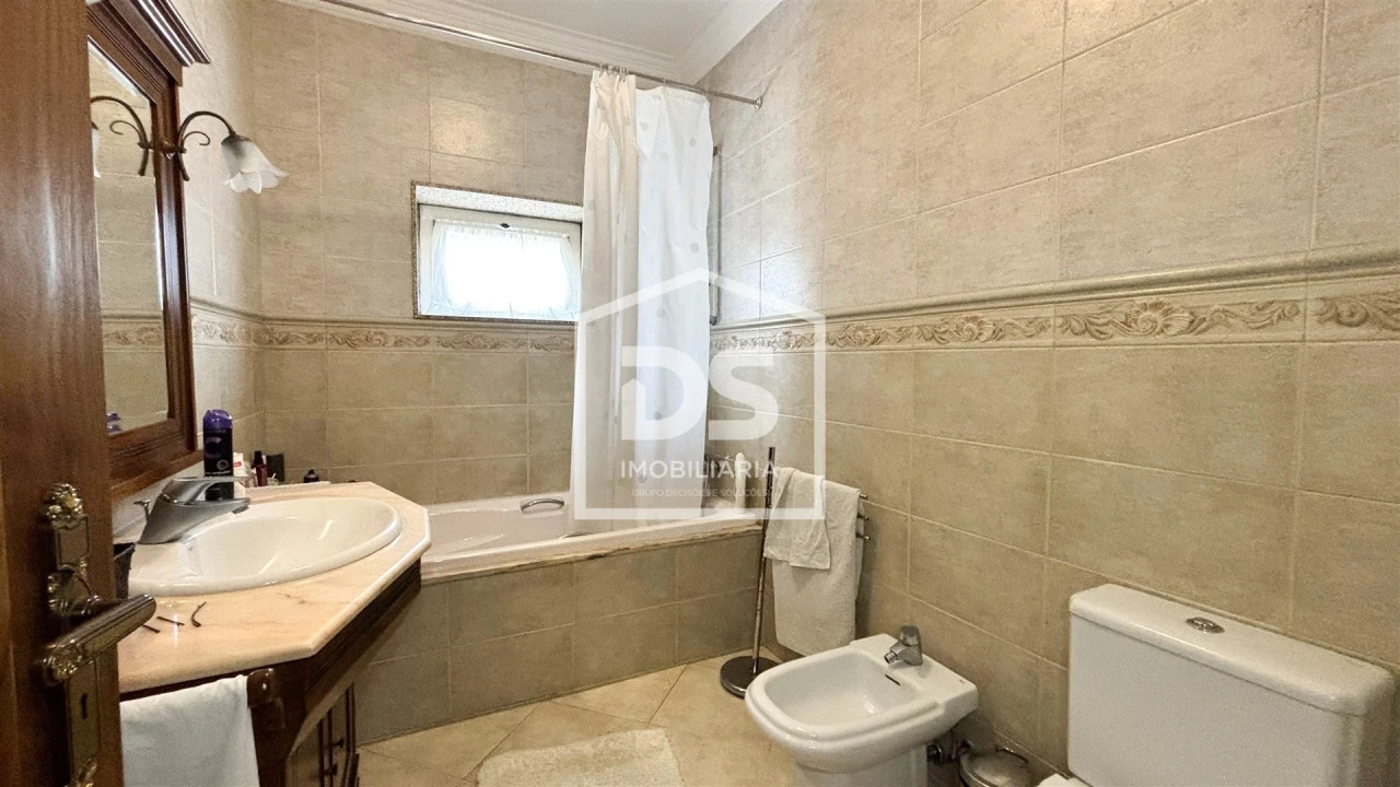 Quinta T5 para Venda em Nevogilde Foto 25