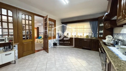 Quinta T5 para Venda em Nevogilde