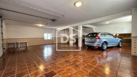 Quinta T5 para Venda em Nevogilde
