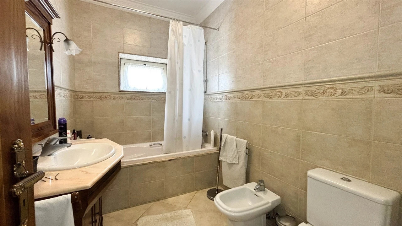 Quinta T5 para Venda em Nevogilde Foto 25