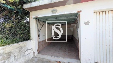 Moradia T3 para Venda em Gulpilhares e Valadares