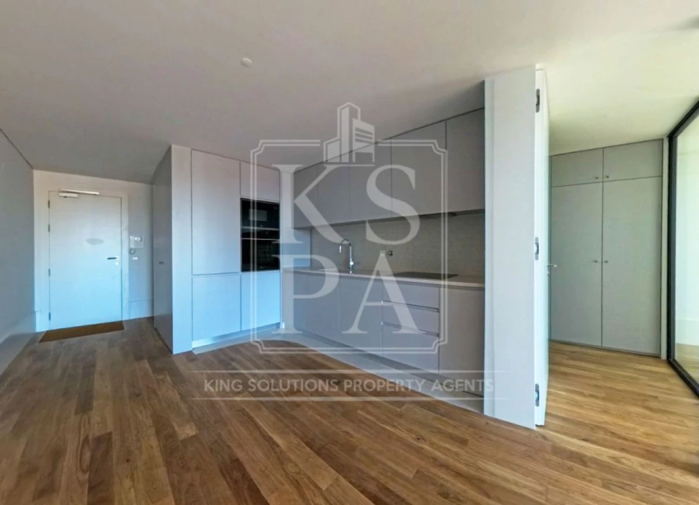 Apartamento T2 para Venda em Cedofeita, Santo Ildefonso, Sé, Miragaia, São Nicolau e Vitória Foto 1