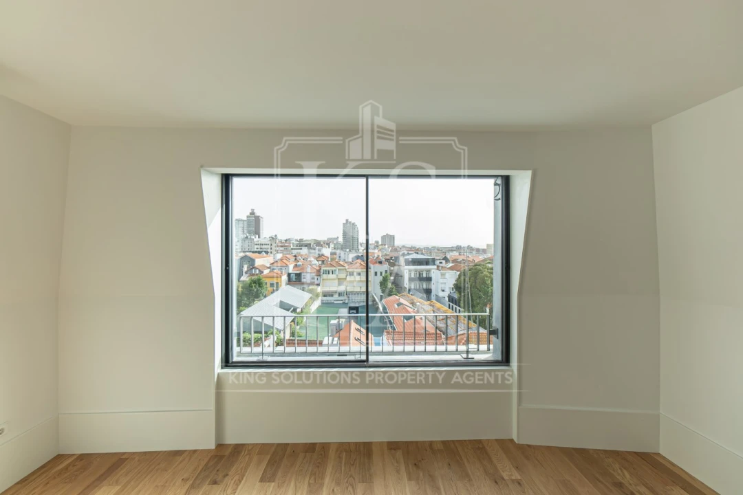 Apartamento T2 para Venda em Cedofeita, Santo Ildefonso, Sé, Miragaia, São Nicolau e Vitória Foto 4