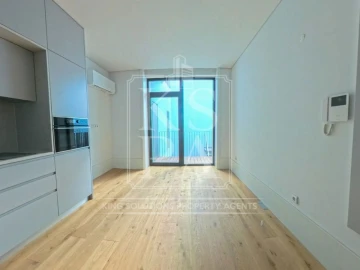 Apartamento para Venda em Cedofeita, Santo Ildefonso, Sé, Miragaia, São Nicolau e Vitória