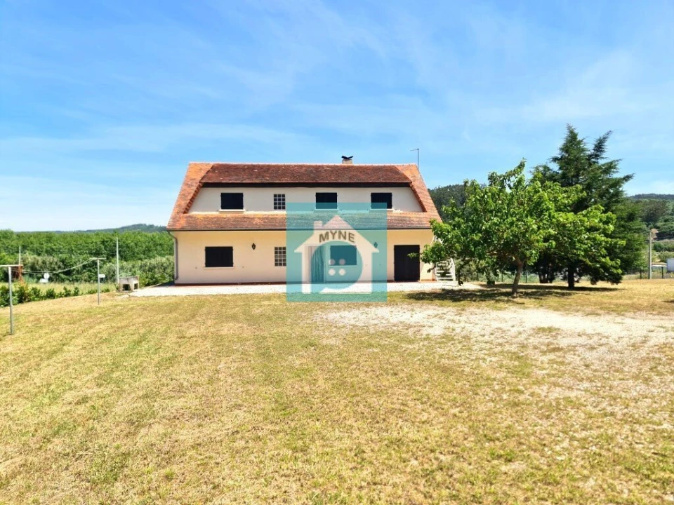 Moradia T5 para Venda em Famalicão Foto 3