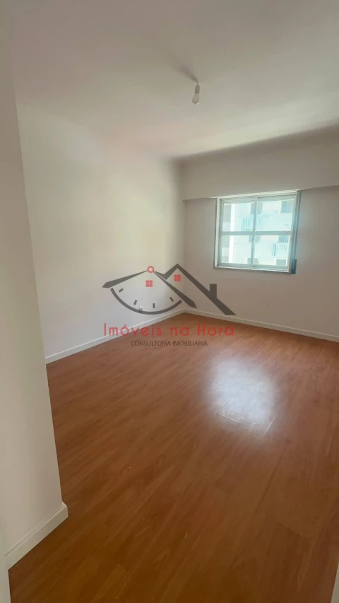 Apartamento T2 para Venda em Algueirão-Mem Martins