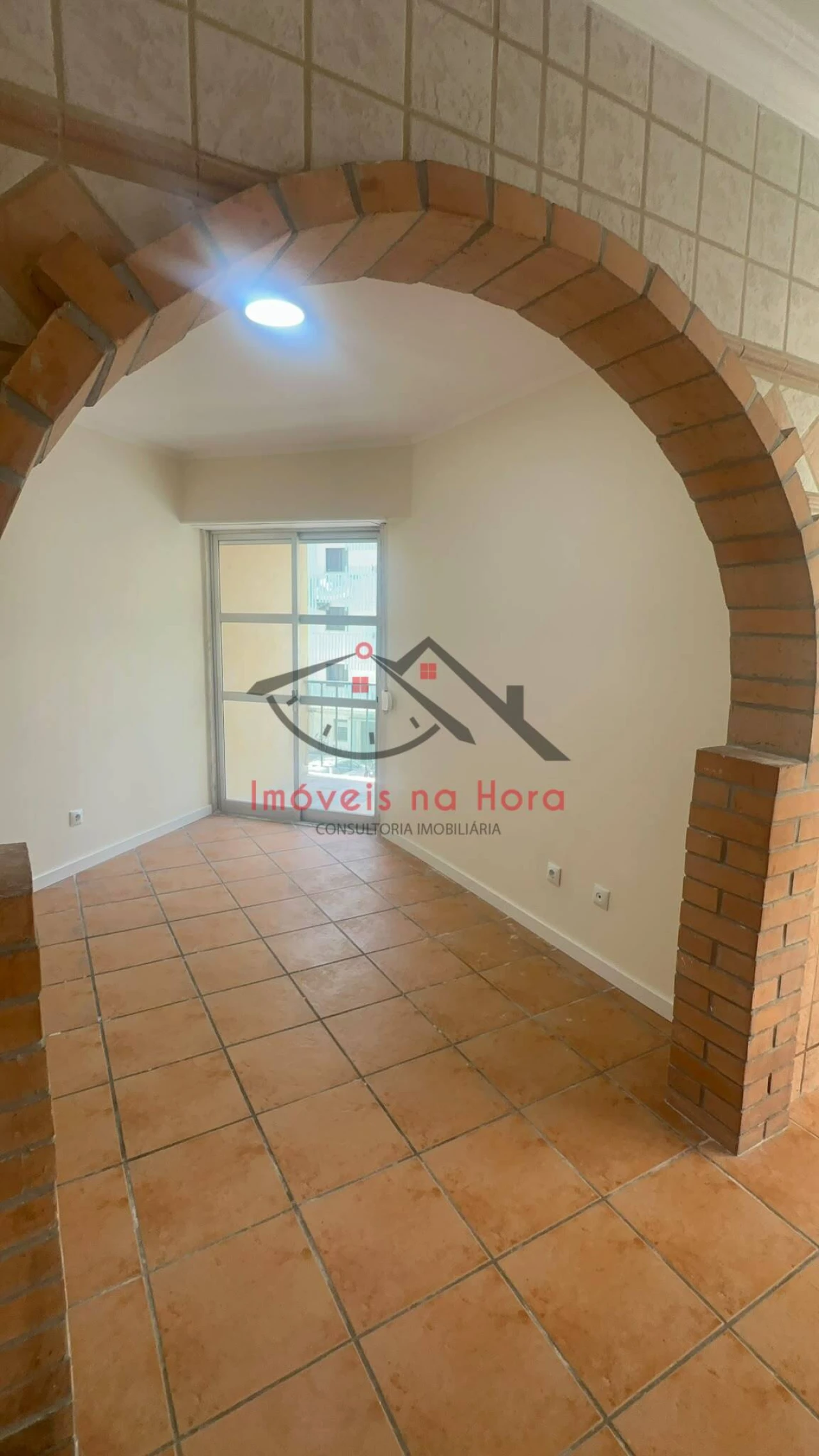 Apartamento T2 para Venda em Algueirão-Mem Martins Foto 14