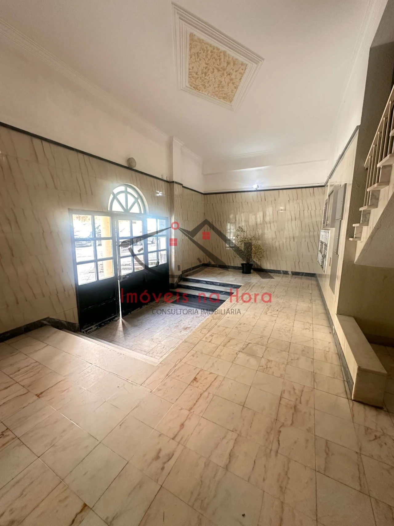 Apartamento T2 para Venda em Algueirão-Mem Martins Foto 5